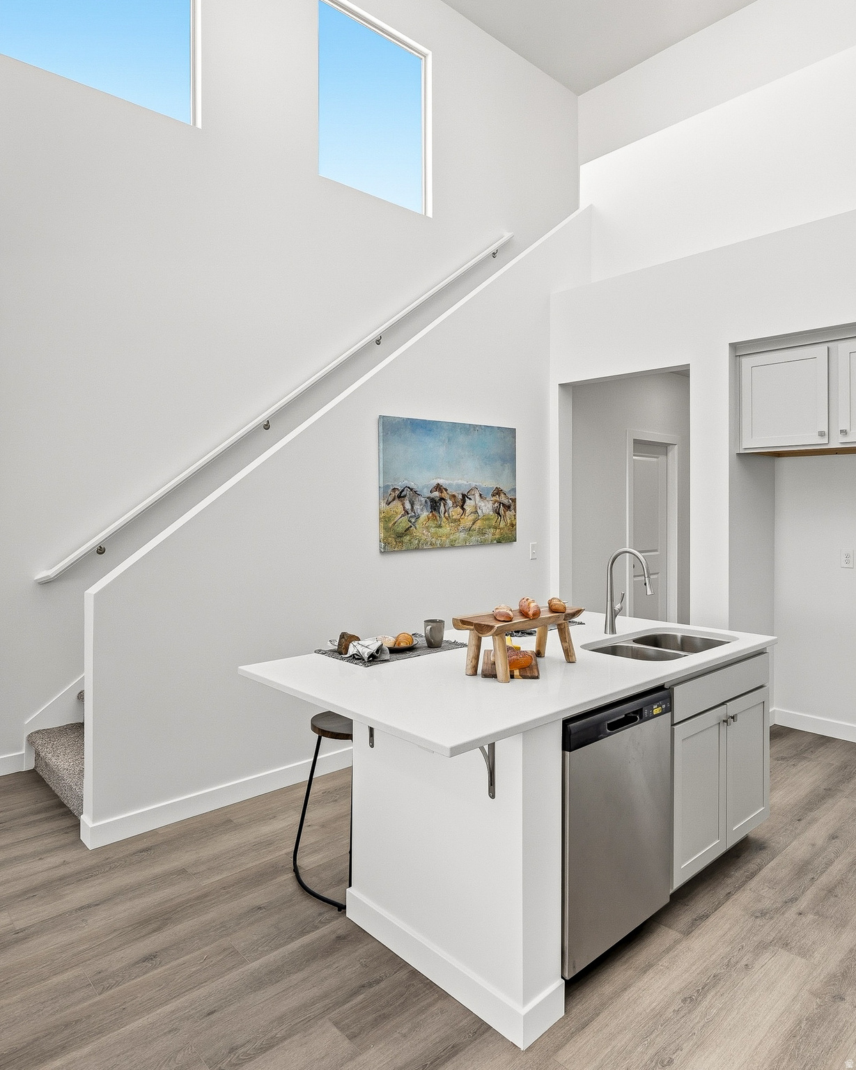 SKY VIEW ESTATES - Residential Income