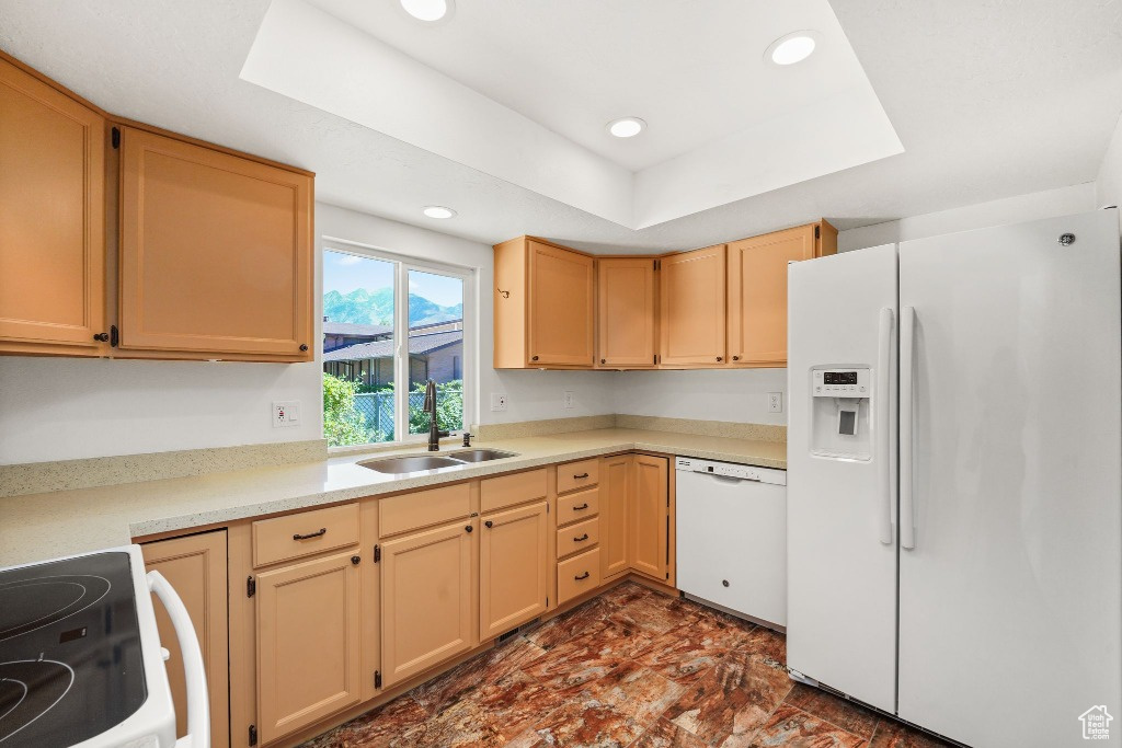 COTTONWOOD COVE AT TANNER LANE - Residential