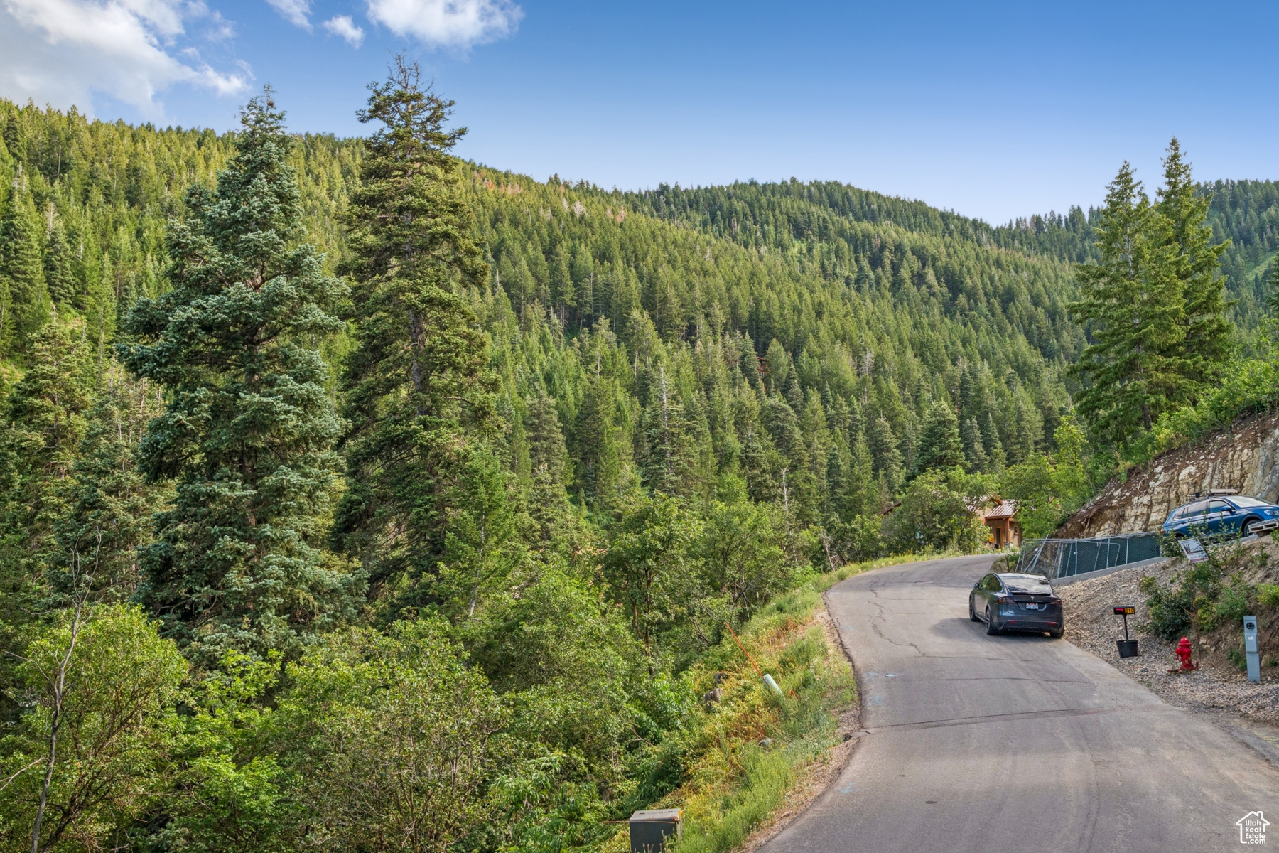 Park City, Utah 84098, United States, 3 Bedrooms Bedrooms, ,1 BathroomBathrooms,Residential,Pending,198068