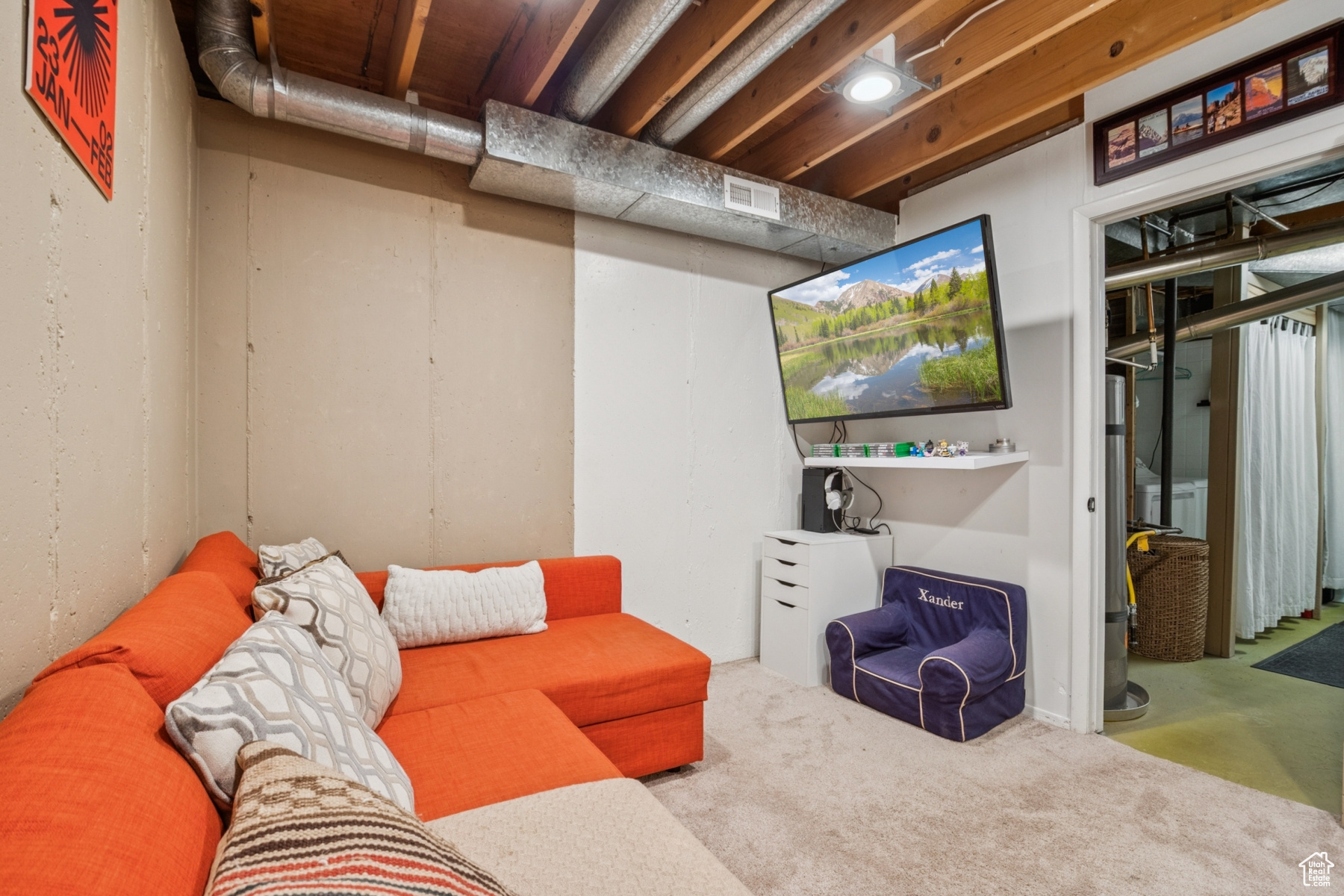 Park City, Utah 84098, United States, 3 Bedrooms Bedrooms, ,1 BathroomBathrooms,Residential,Pending,198068