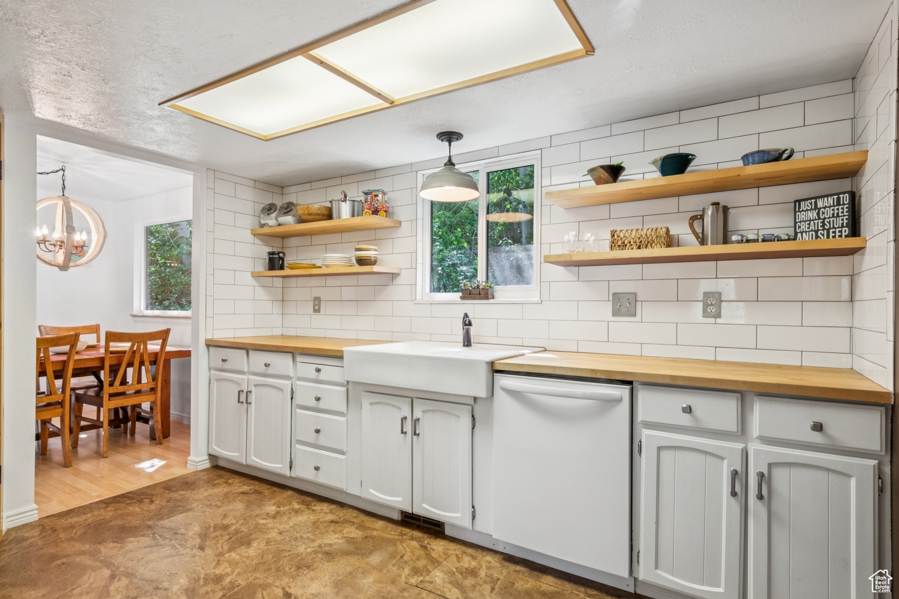 Park City, Utah 84098, United States, 3 Bedrooms Bedrooms, ,1 BathroomBathrooms,Residential,Pending,198068