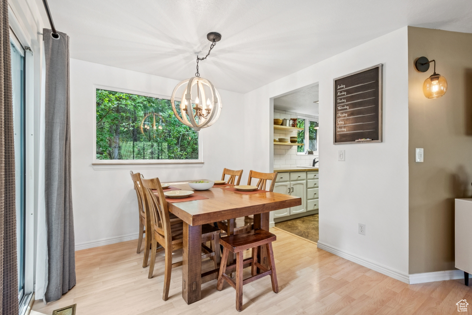 Park City, Utah 84098, United States, 3 Bedrooms Bedrooms, ,1 BathroomBathrooms,Residential,Pending,198068