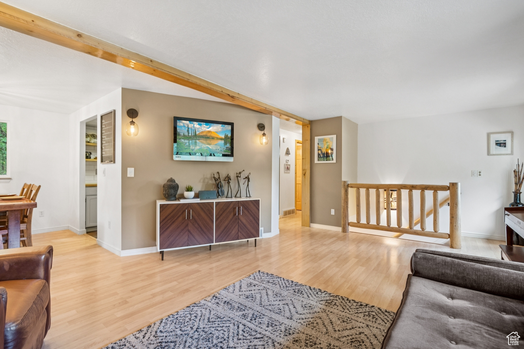 Park City, Utah 84098, United States, 3 Bedrooms Bedrooms, ,1 BathroomBathrooms,Residential,Pending,198068