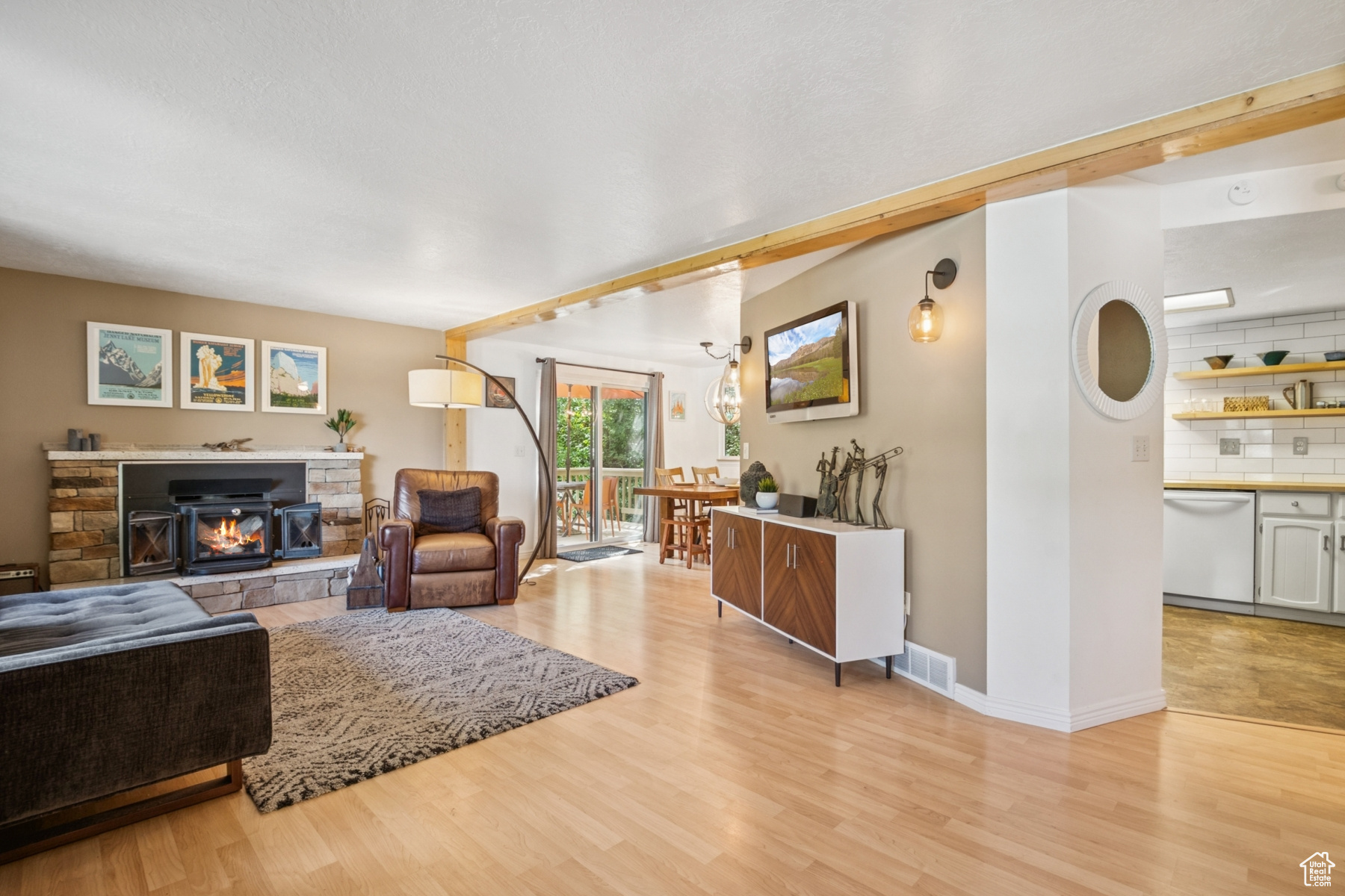 Park City, Utah 84098, United States, 3 Bedrooms Bedrooms, ,1 BathroomBathrooms,Residential,Pending,198068