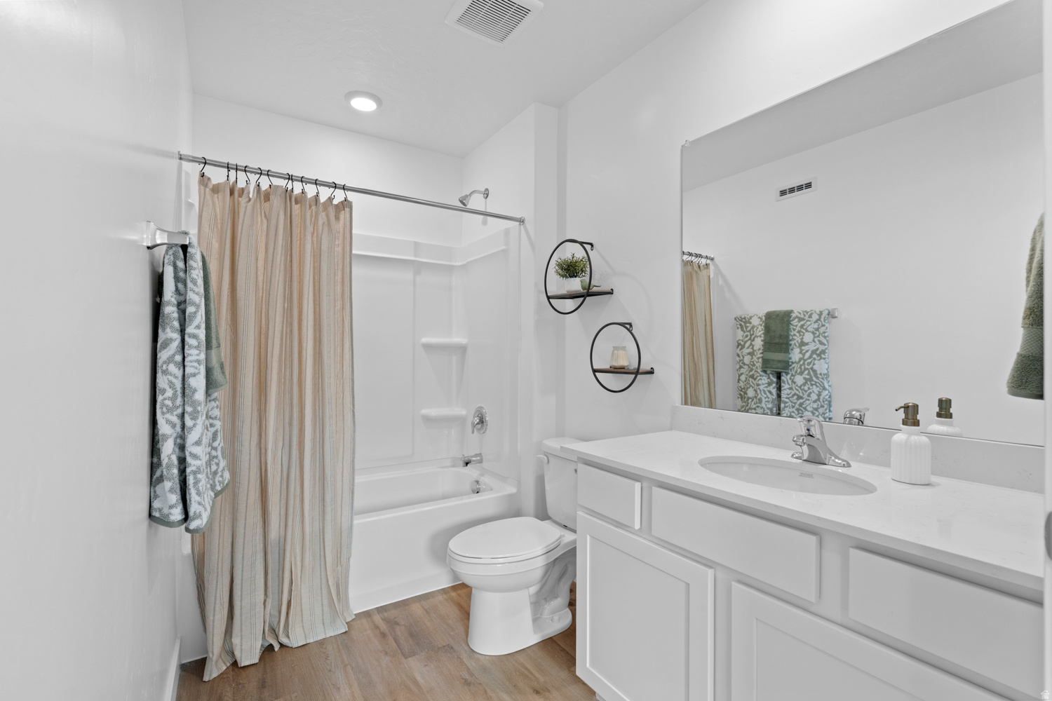 VIRIDIAN - Residential
