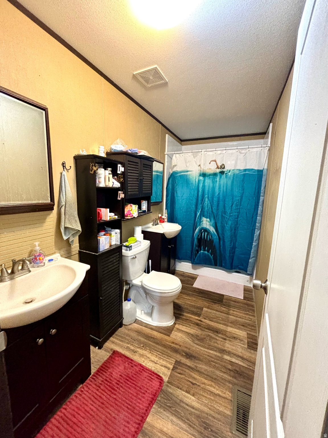 ROLLING HILLS ESTATES - Residential