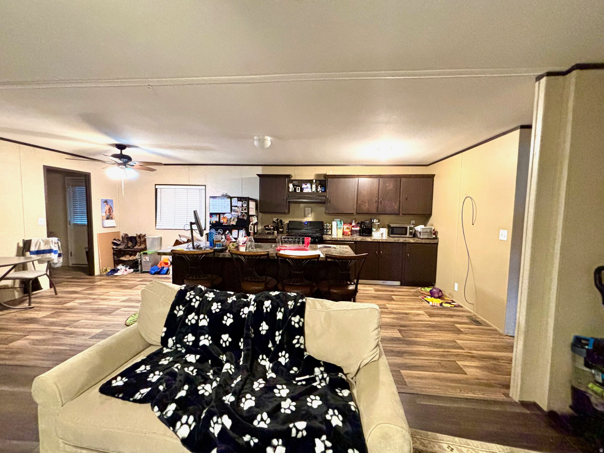 ROLLING HILLS ESTATES - Residential