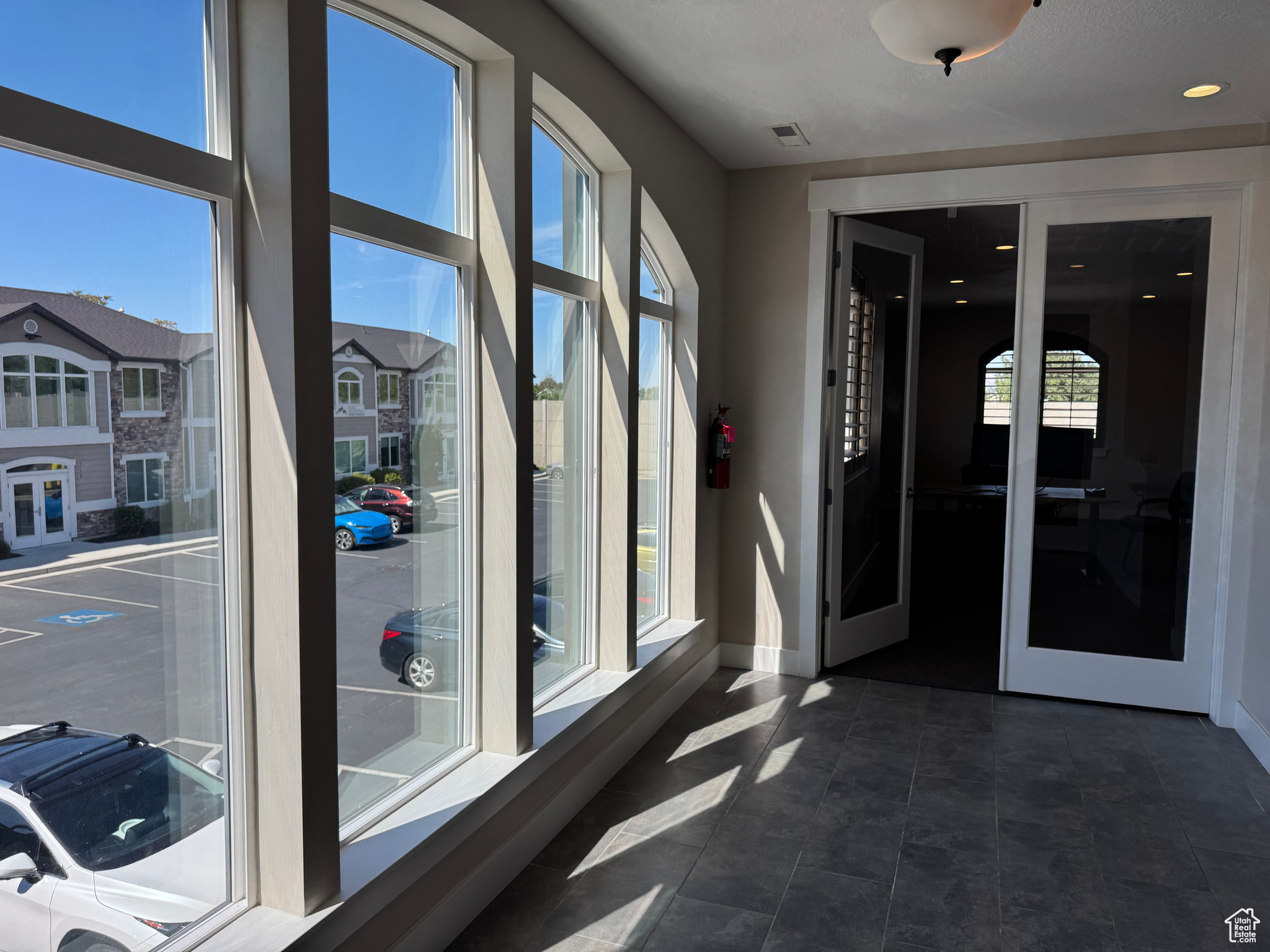 PARK - Commercial Lease