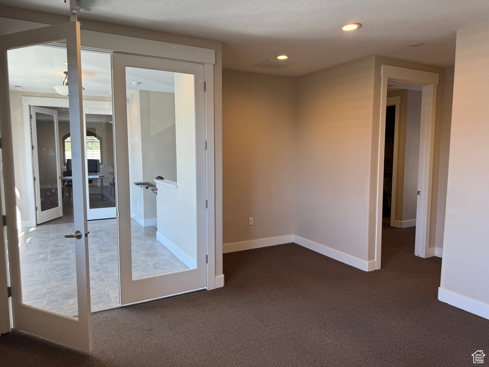 PARK - Commercial Lease