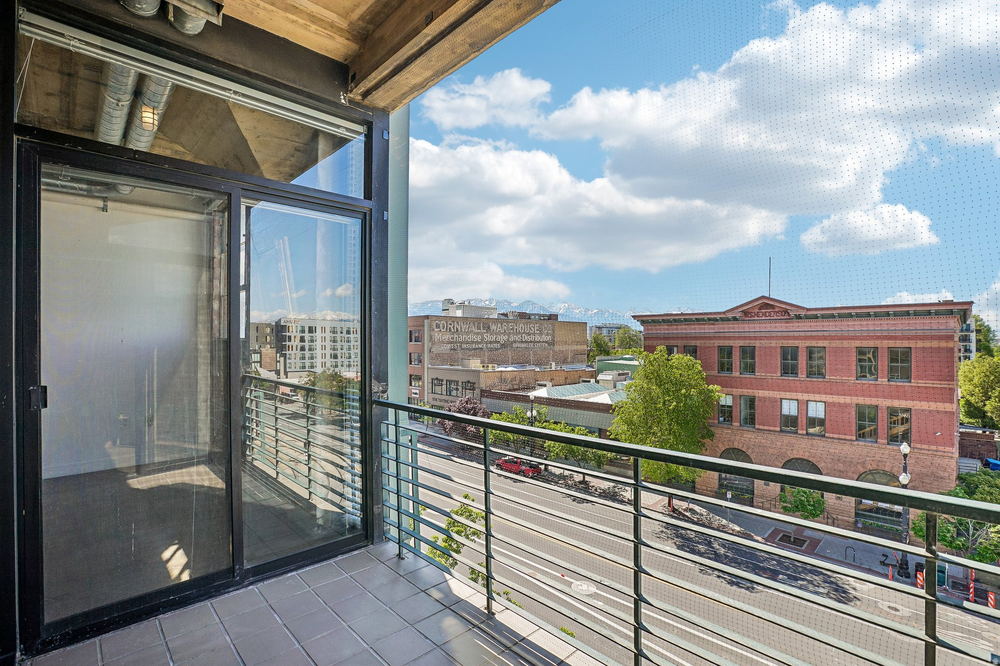 DAKOTA LOFTS - Residential