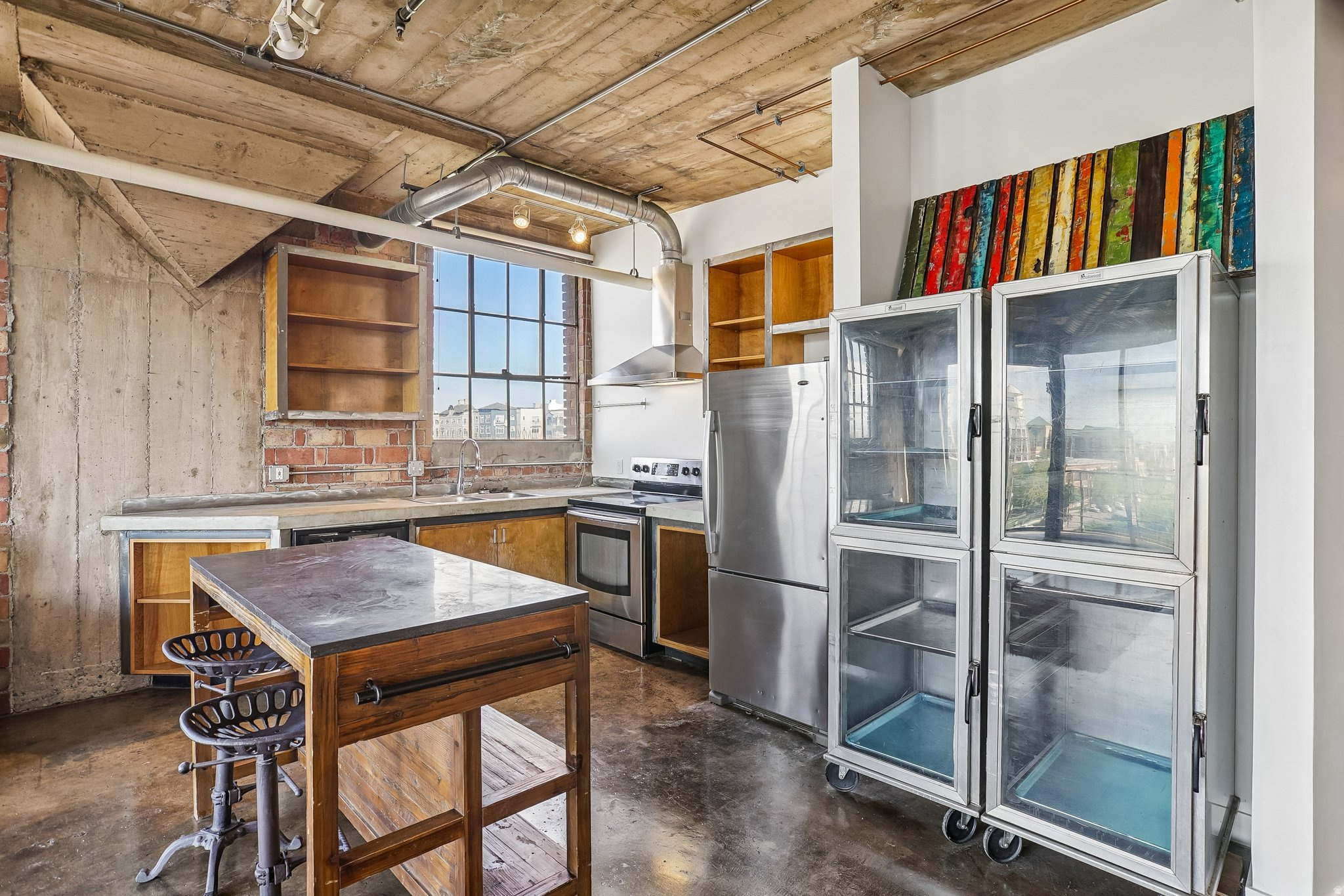 DAKOTA LOFTS - Residential