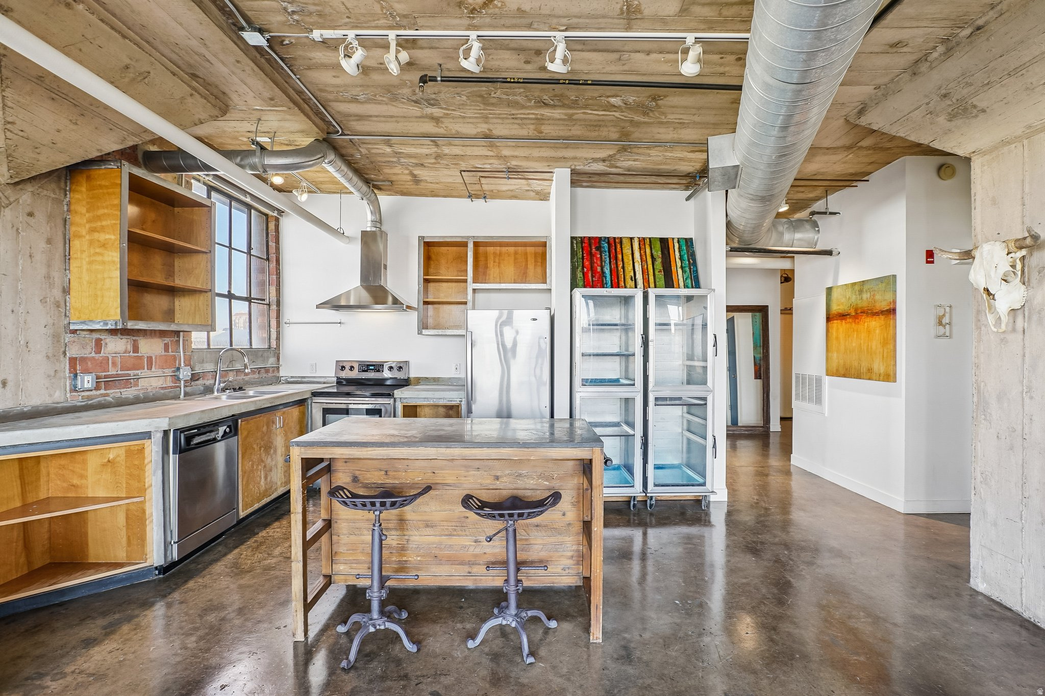 DAKOTA LOFTS - Residential