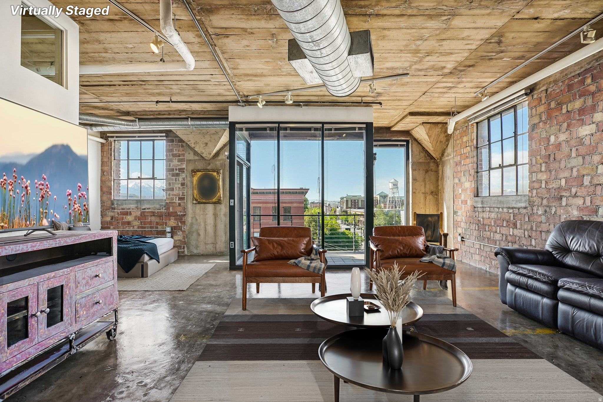 DAKOTA LOFTS - Residential