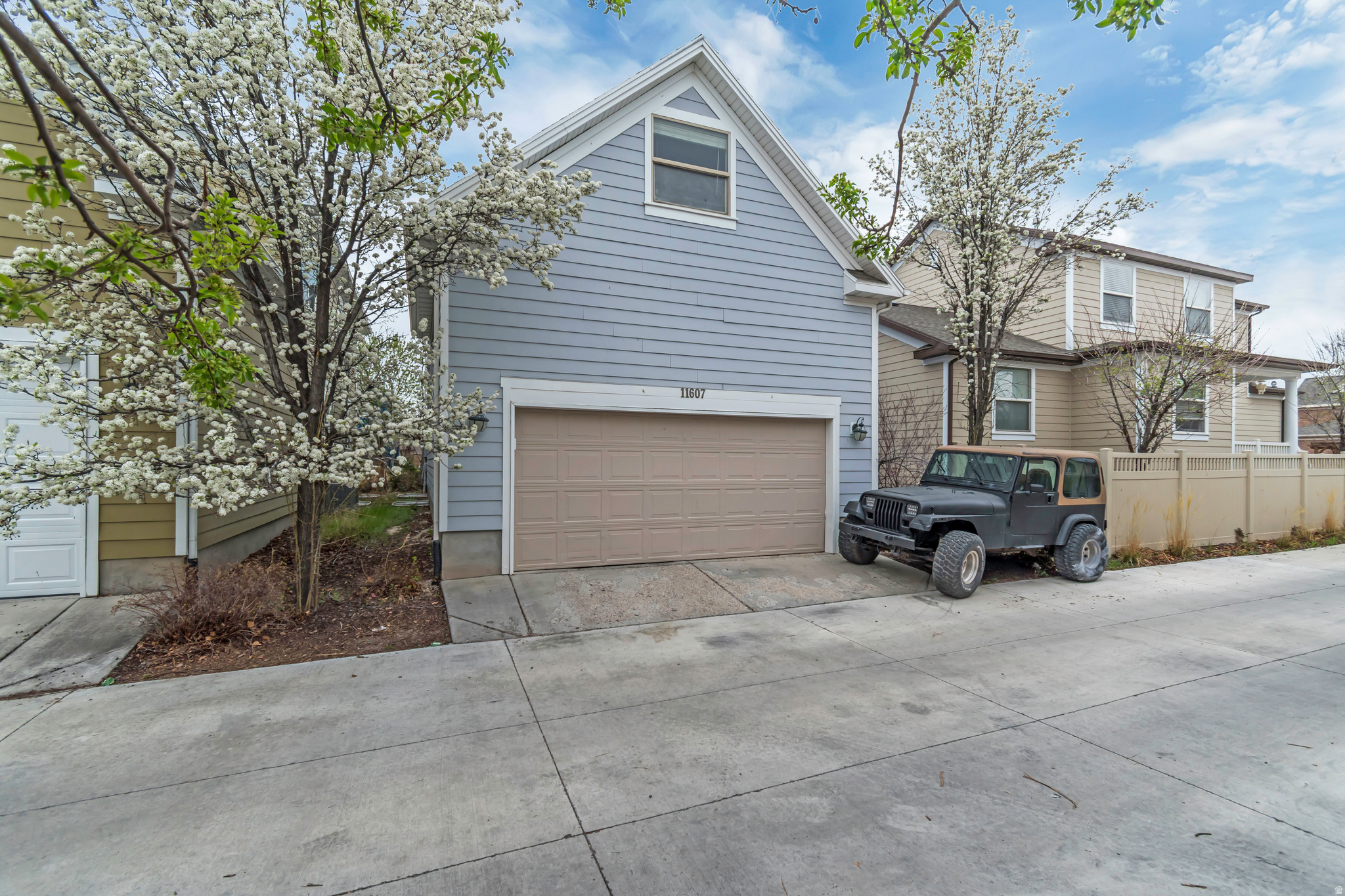 DAYBREAK - Residential