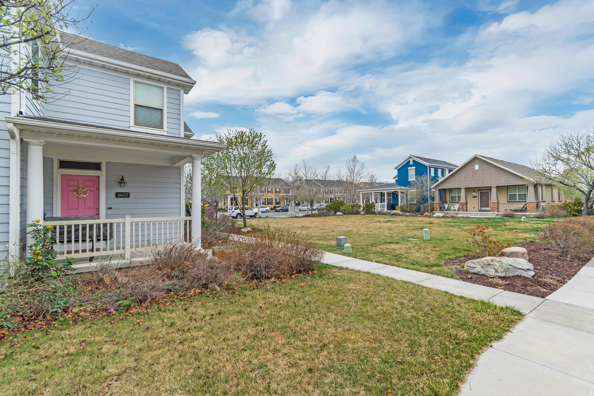 DAYBREAK - Residential