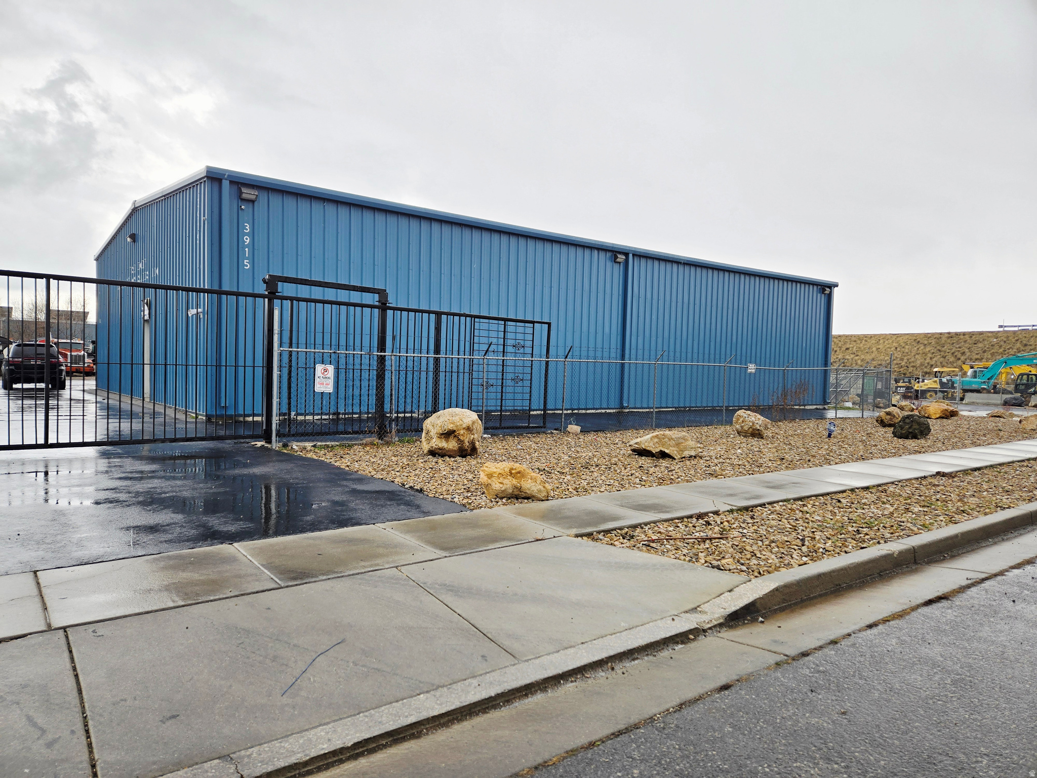 ROSE - Commercial Sale