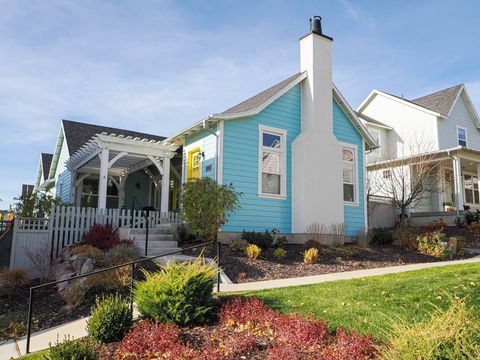 Tiny photo for 10762 S BEACH COMBER WAY, South Jordan, UT 84009 (MLS # 2122941)