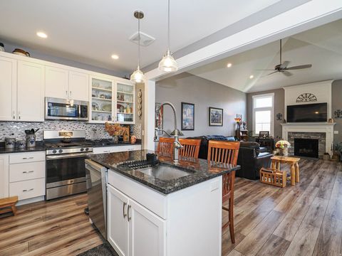 Tiny photo for 10762 S BEACH COMBER WAY, South Jordan, UT 84009 (MLS # 2122941)