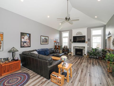 Tiny photo for 10762 S BEACH COMBER WAY, South Jordan, UT 84009 (MLS # 2122941)