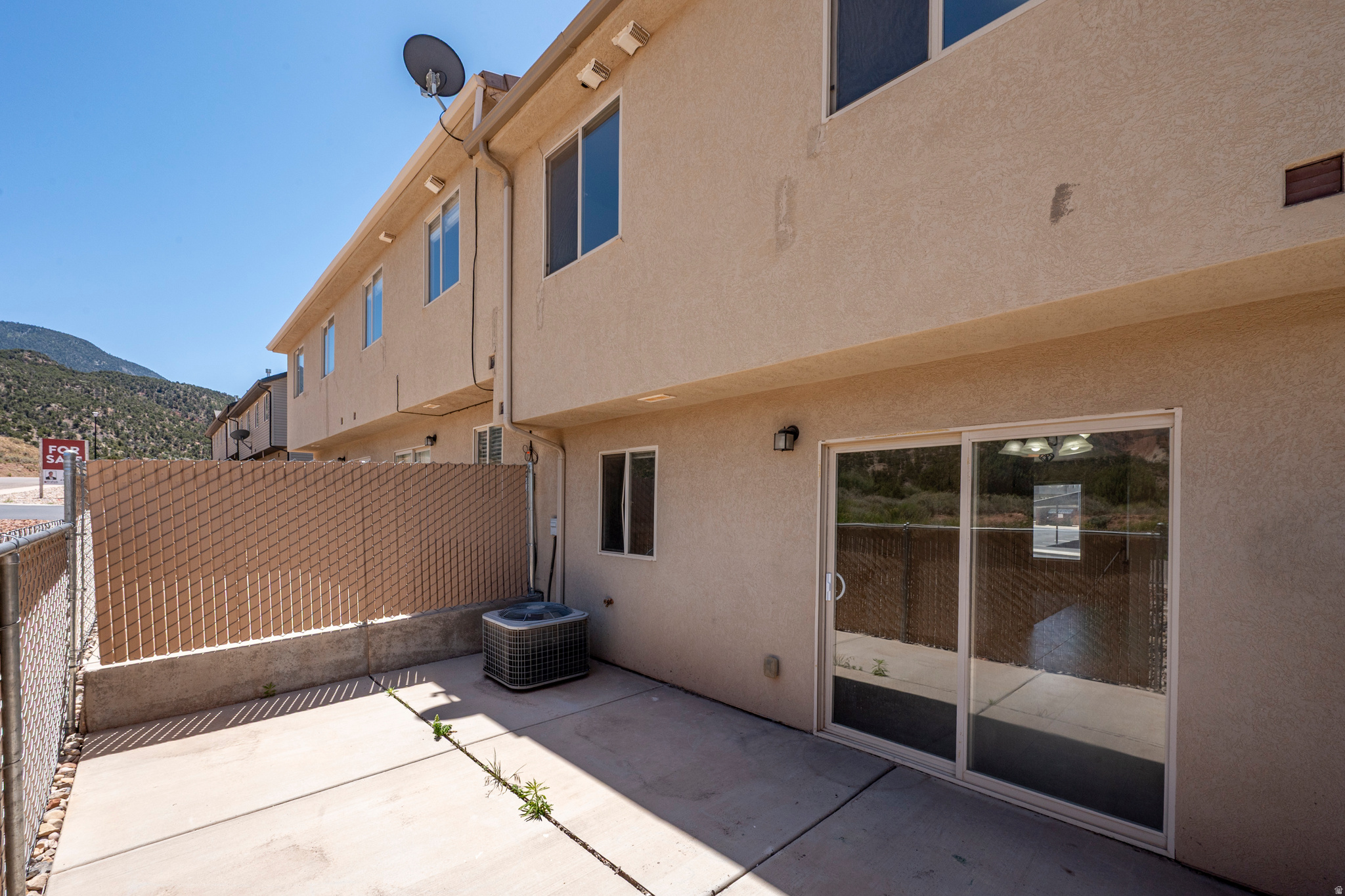 TRAILSIDE - Residential