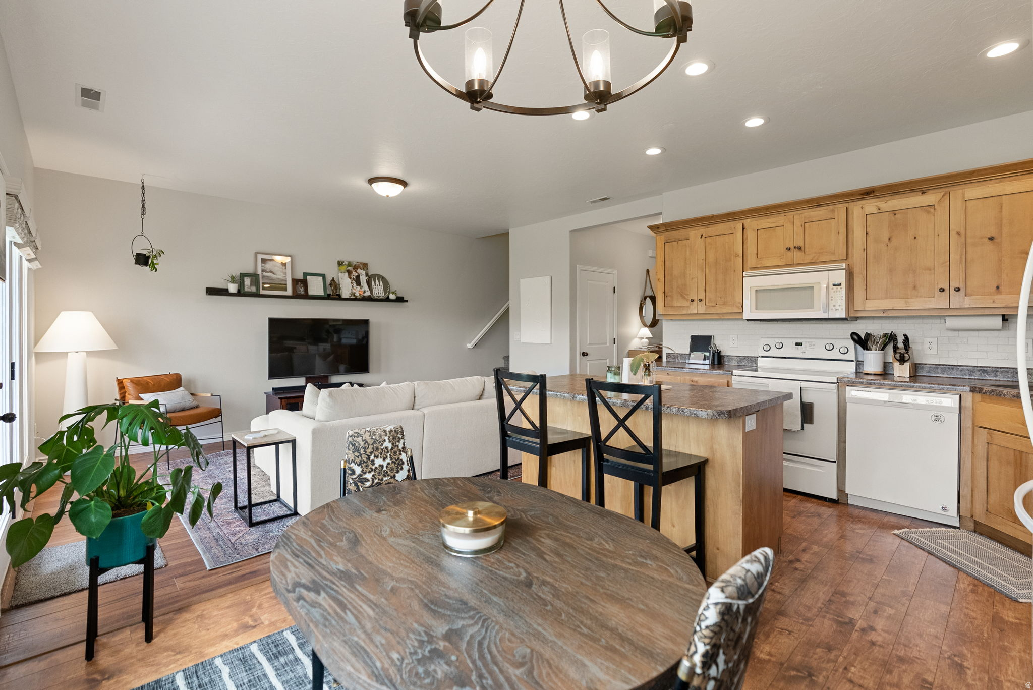 SPRING CREEK - Residential