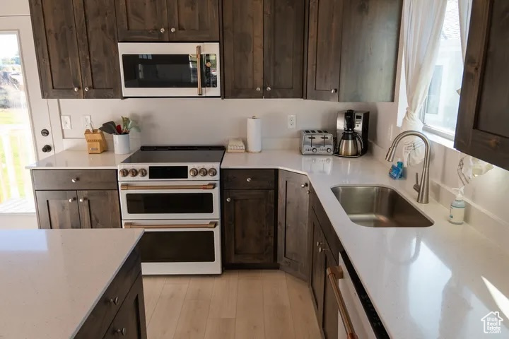 VILLAGE AT LIGHTHOUSE POINTE - Residential