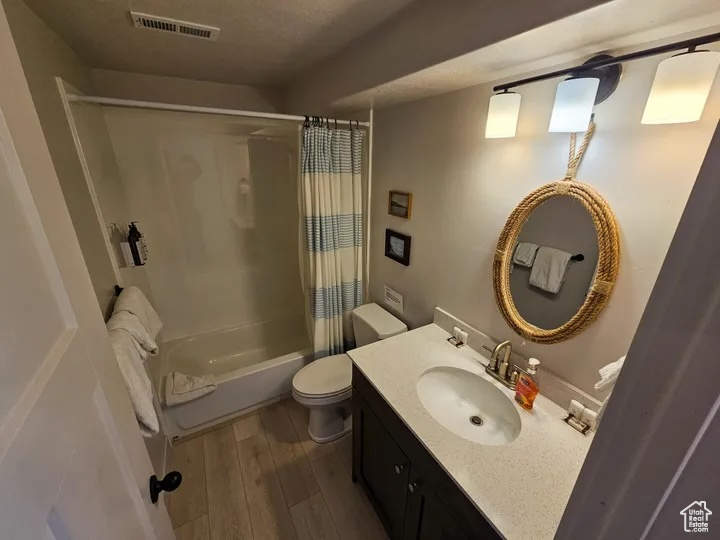 VILLAGE AT LIGHTHOUSE POINTE - Residential