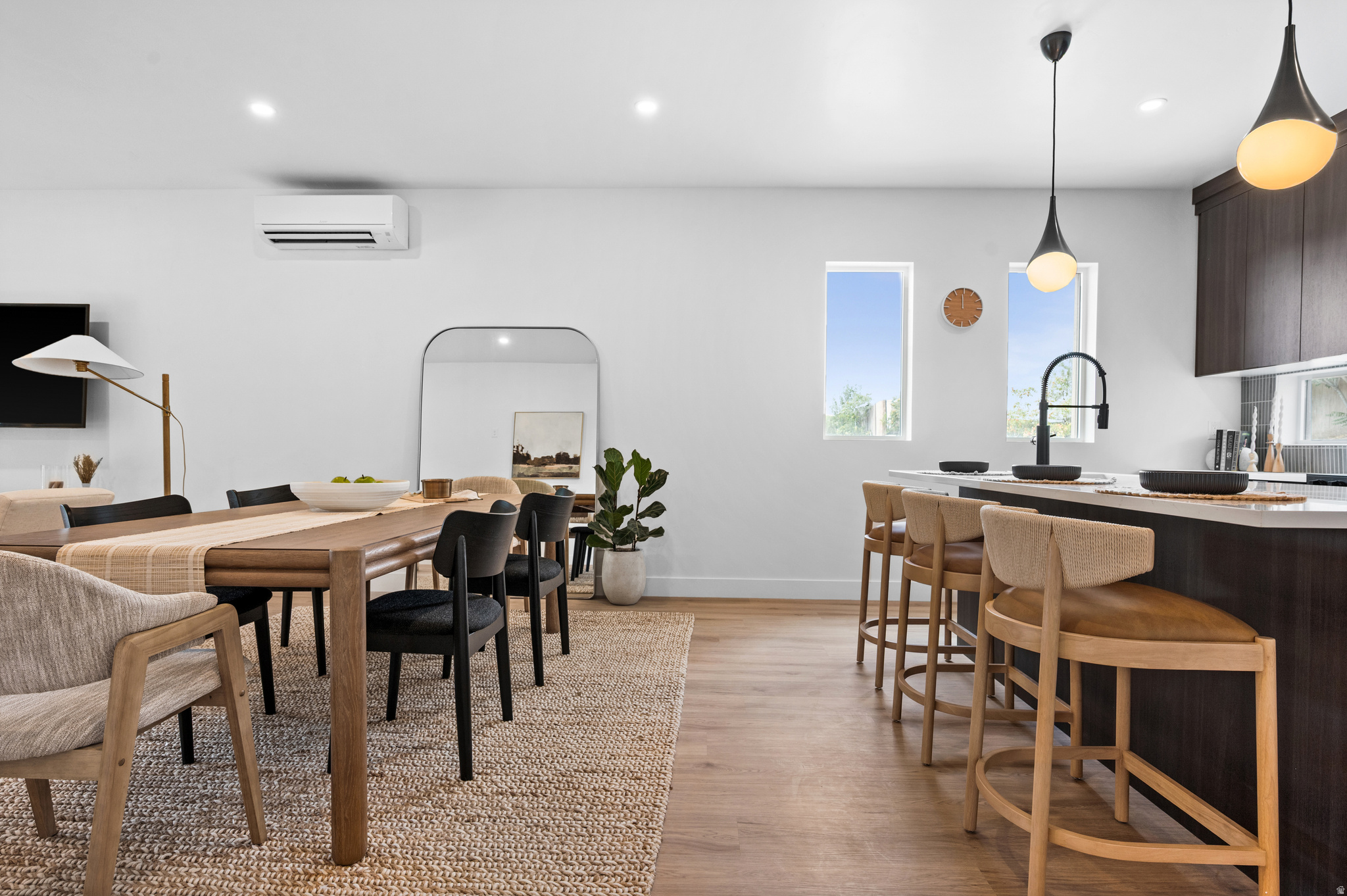 WOODLAND COMMONS - Residential