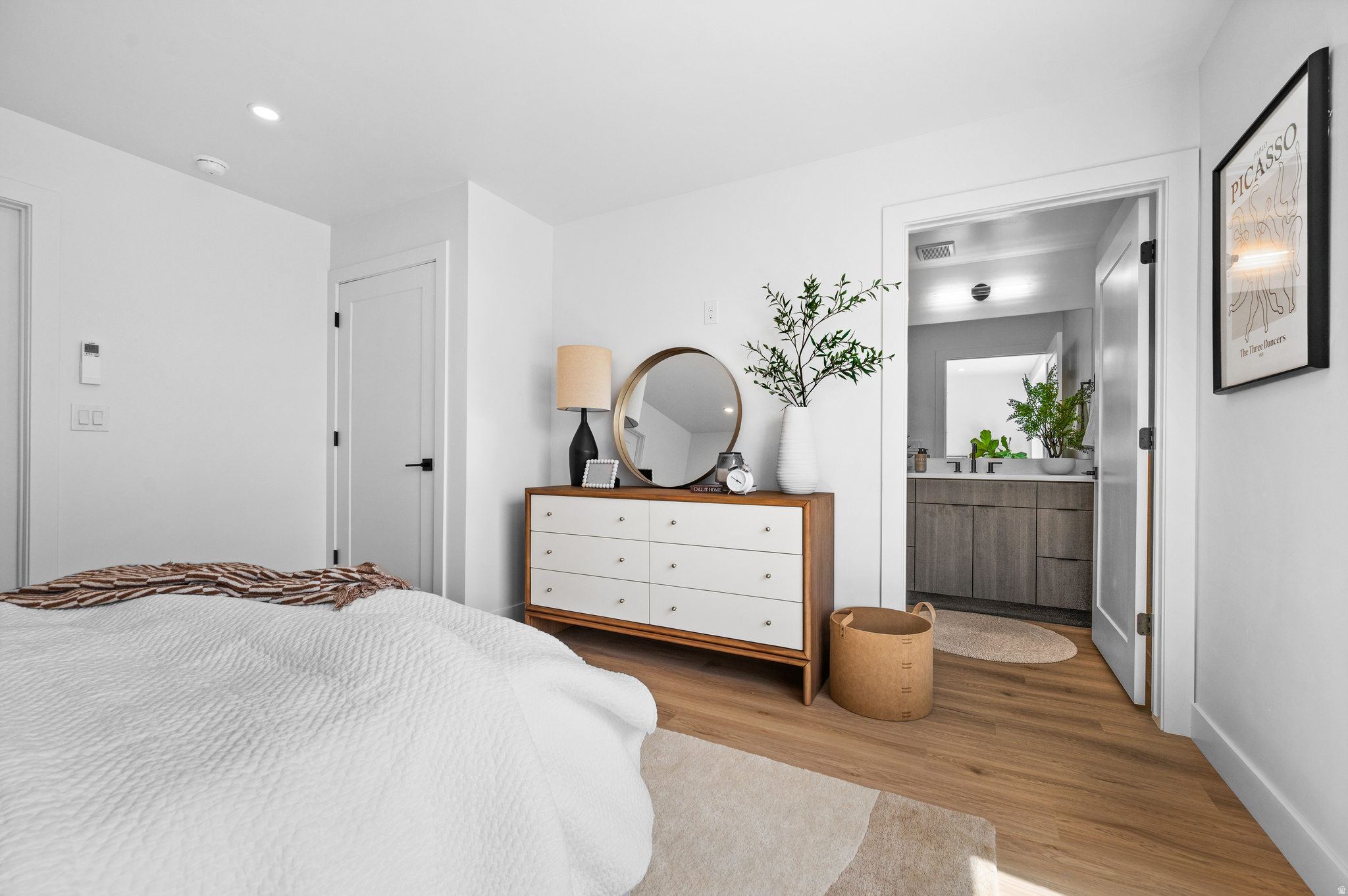 WOODLAND COMMONS - Residential