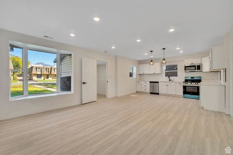 Tiny photo for 2202 S LAKE ST, South Salt Lake, UT 84106 (MLS # 2116041)