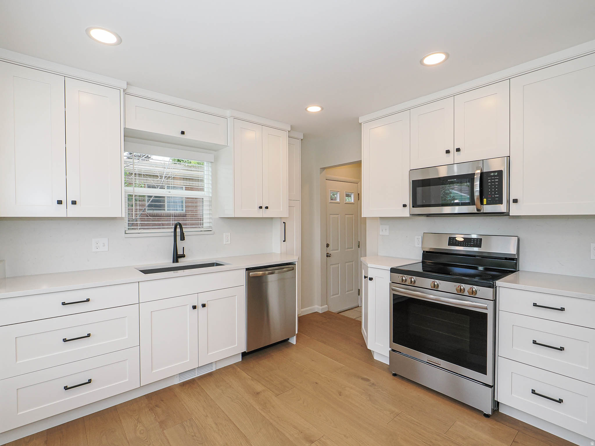 VIEW HEIGHTS - Residential