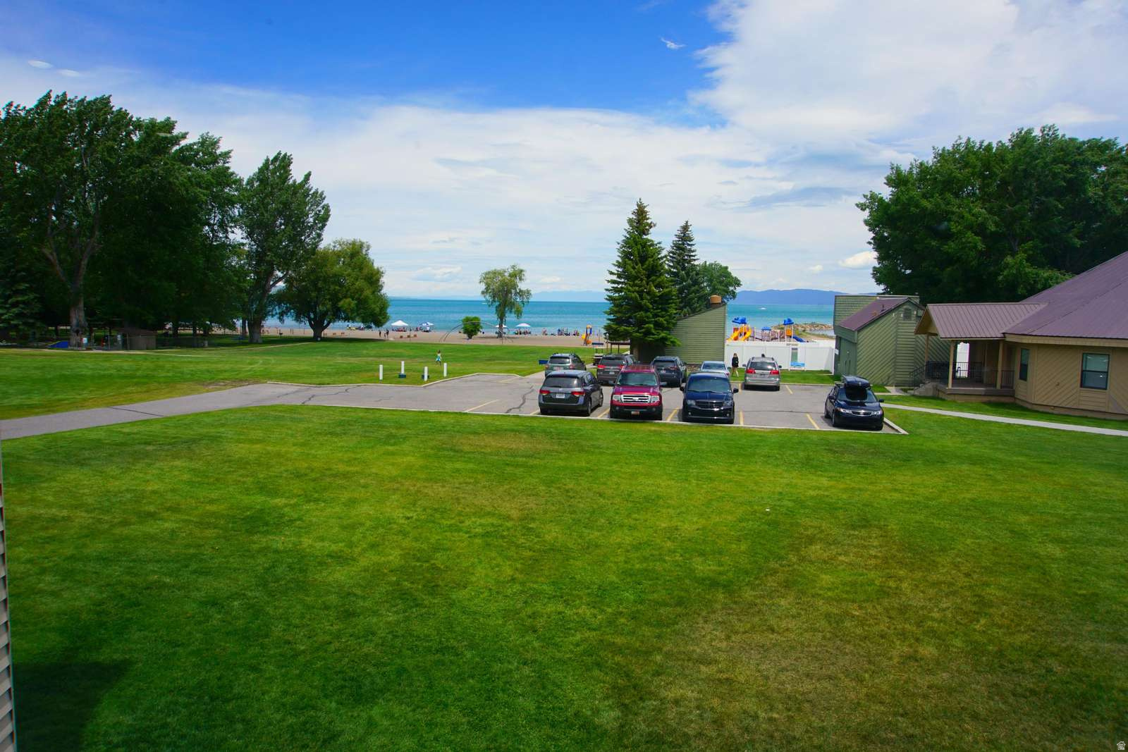 IDEAL BEACH - Residential