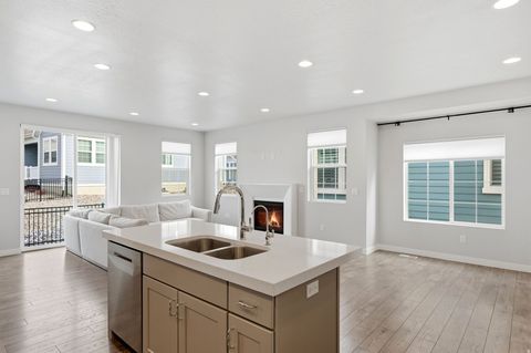 Tiny photo for 4968 W EVERGREEN LN, Highland, UT 84003 (MLS # 2133893)