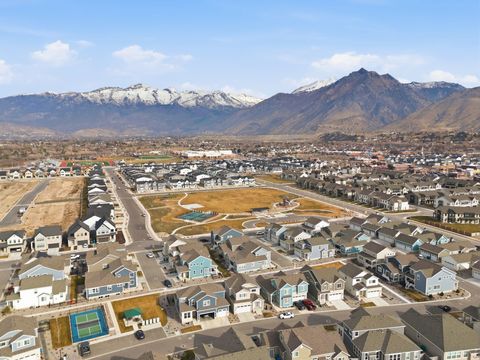 Tiny photo for 4968 W EVERGREEN LN, Highland, UT 84003 (MLS # 2133893)