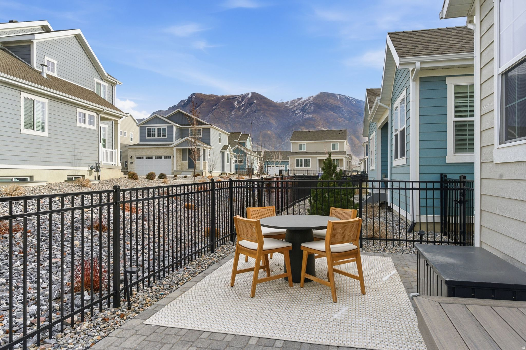 IVORY COTTAGE - Residential