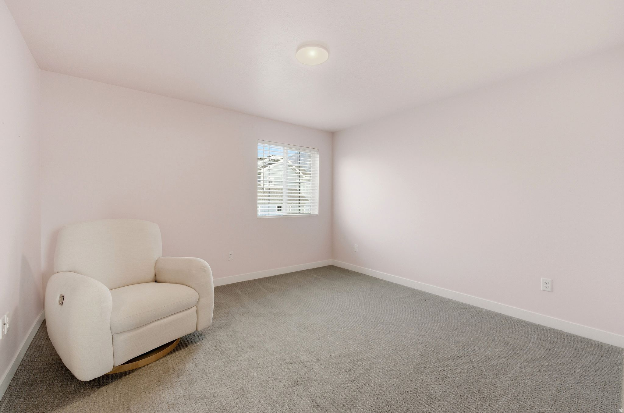 IVORY COTTAGE - Residential