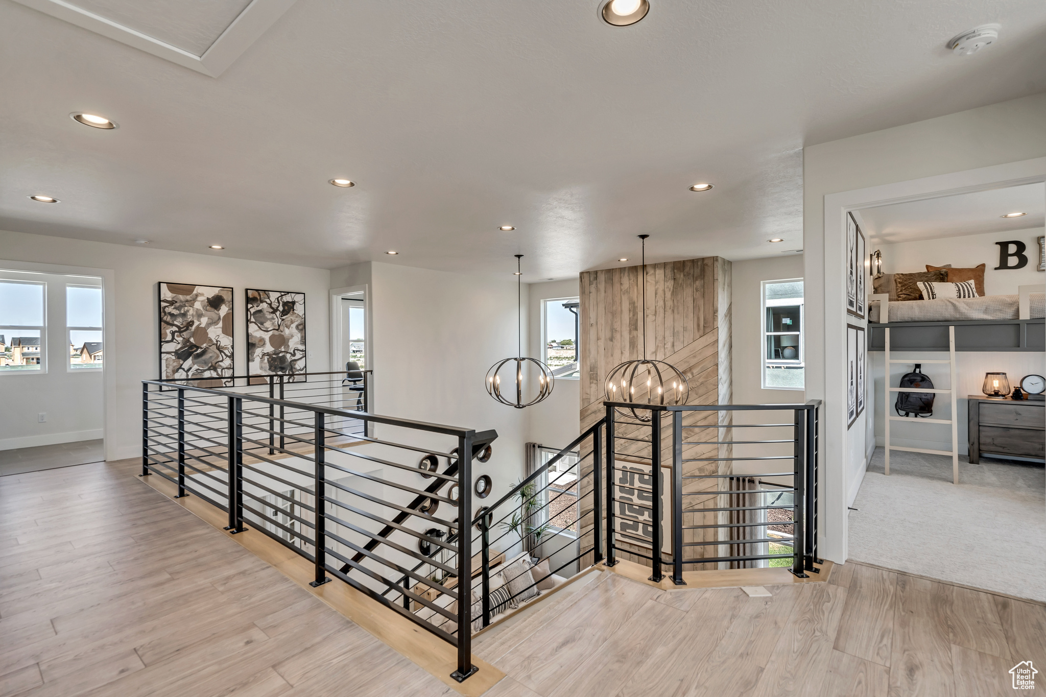 CREEKSIDE AT SHORELINE - Residential