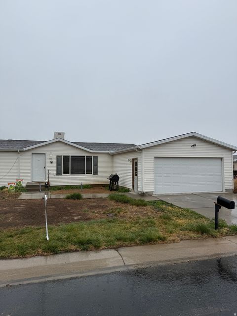 Photo of 182 W 2050 S, Vernal, UT 84078 (MLS # 2147564)