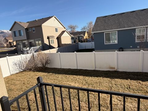 Tiny photo for 765 W FARMING WAY, Layton, UT 84041 (MLS # 2136458)