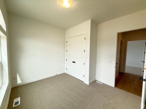 Tiny photo for 626 N LEGEND CIR #479, Mapleton, UT 84664 (MLS # 2110058)