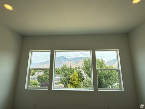 Tiny photo for 626 N LEGEND CIR #479, Mapleton, UT 84664 (MLS # 2110058)