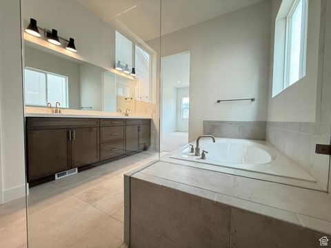 Tiny photo for 626 N LEGEND CIR #479, Mapleton, UT 84664 (MLS # 2110058)