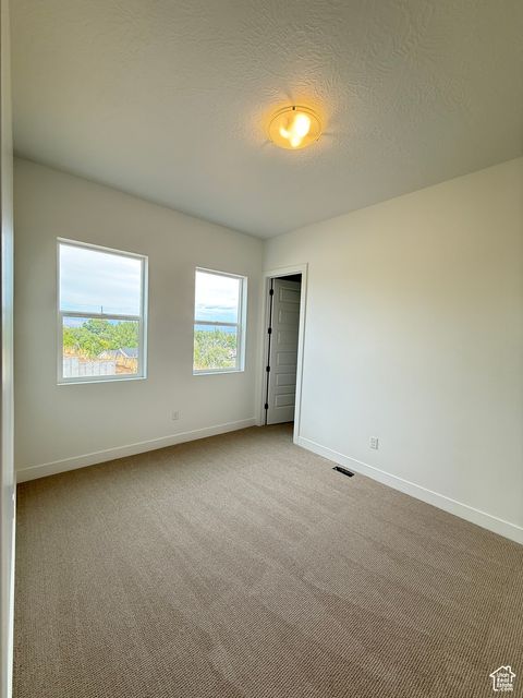 Tiny photo for 626 N LEGEND CIR #479, Mapleton, UT 84664 (MLS # 2110058)