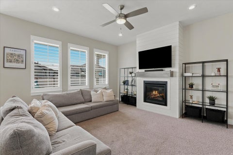 Tiny photo for 3556 S 5050 W, West Haven, UT 84401 (MLS # 2171801)