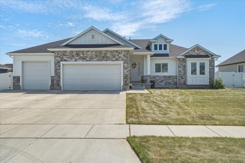 Photo of 3556 S 5050 W, West Haven, UT 84401 (MLS # 2171801)