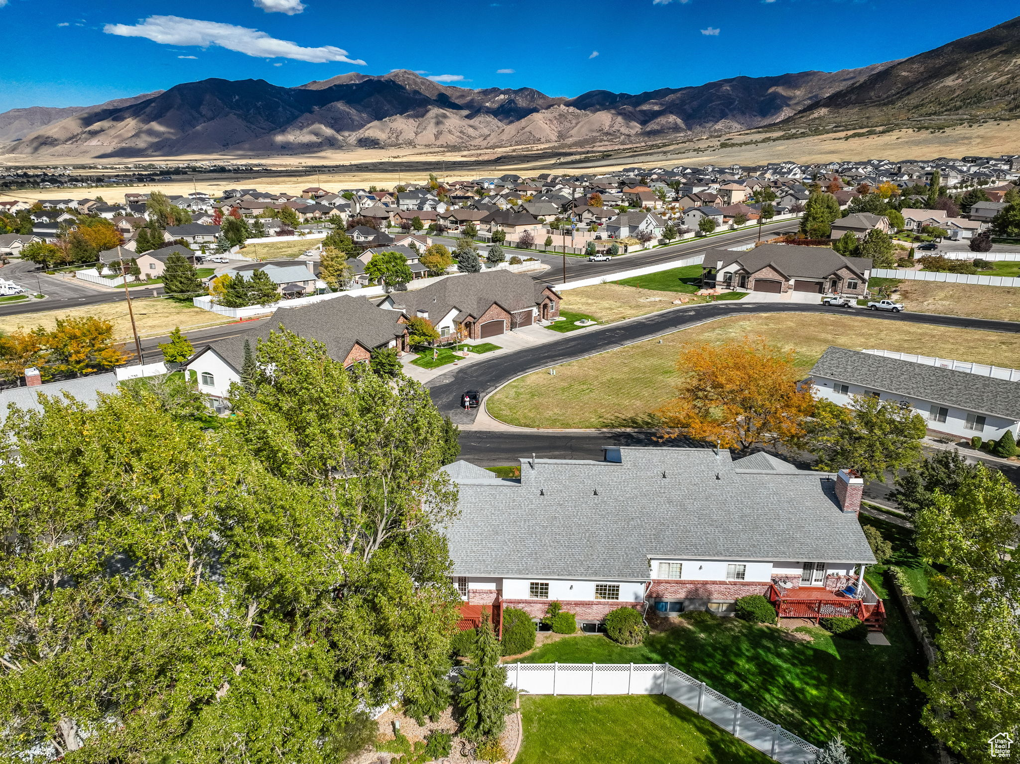 DEER HOLLOW - Residential