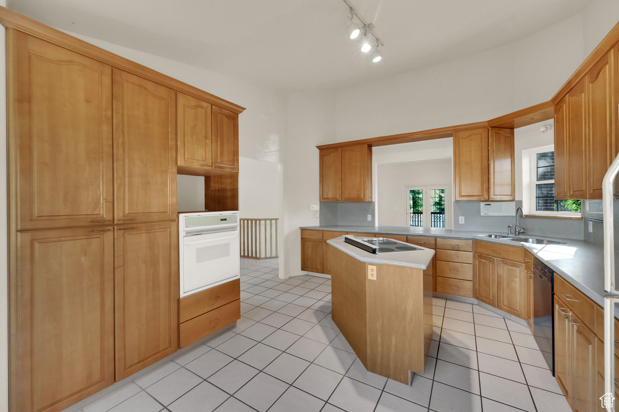 DEER HOLLOW - Residential