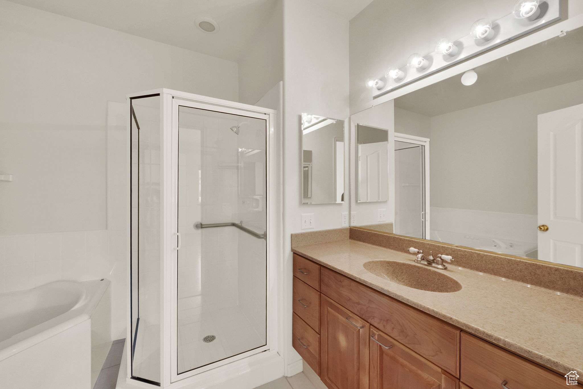 DEER HOLLOW - Residential