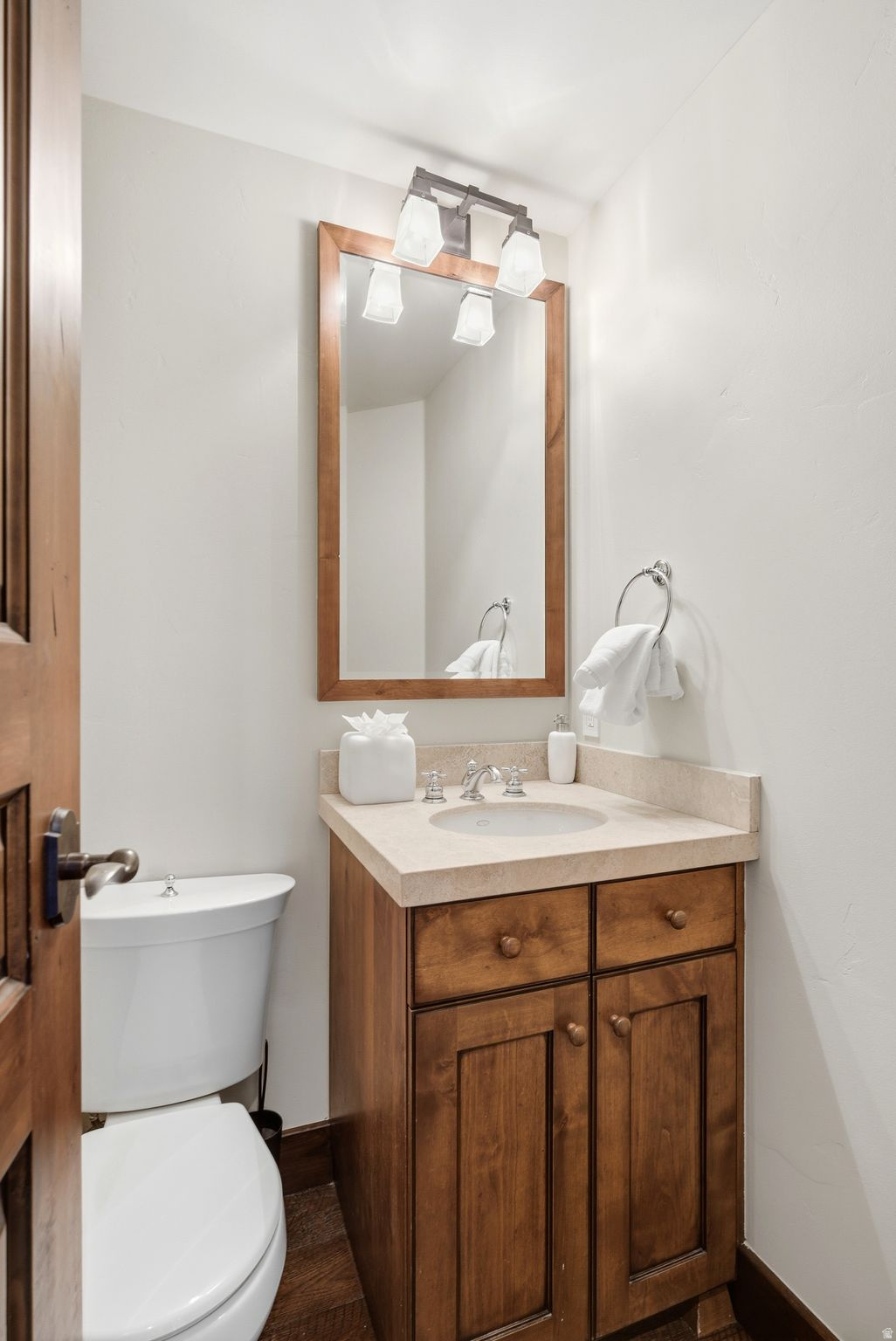 SPIRO CONDOMINIUMS - Residential