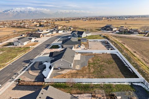 Tiny photo for 352 S 4350 W, Ogden, UT 84404 (MLS # 2134870)